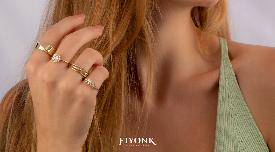 Yüzük Hangi Parmağa Takılmalıdır?