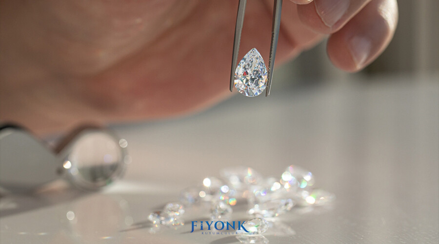 Pırlantanın Kaç Karat Olduğu Nasıl Anlaşılır?