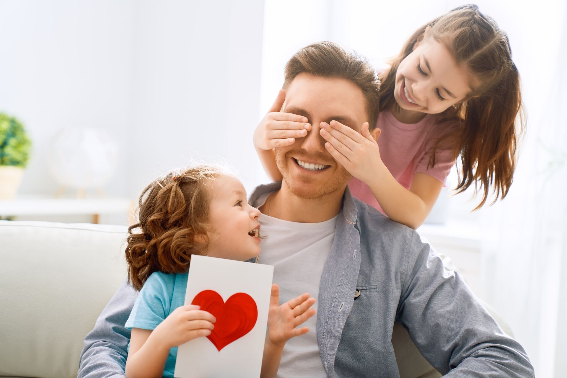 Babalar Günü İçin Altın Takı Seçme Rehberi